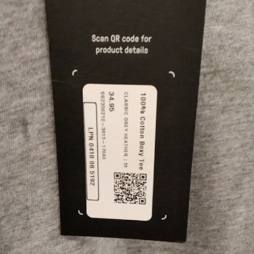NWT Fabletics Gray Short Sleeve Women's Tee - Picture 3 of 3